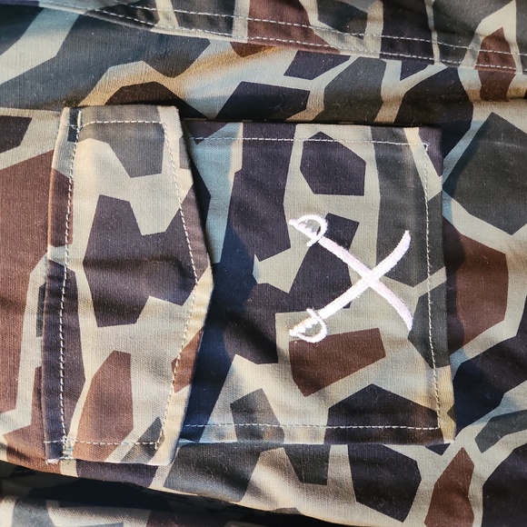 The Hundreds Lightweight Camo Jacket EUC - Picture 4 of 7
